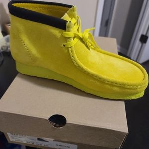 Lime Clark sz 9.5